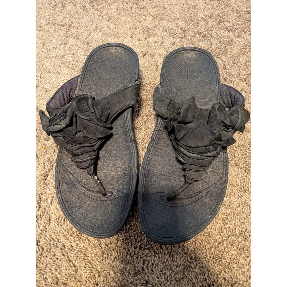 FitFlop Microwobbleboard Black Ruffle Flower Thong Sandals Womens 7